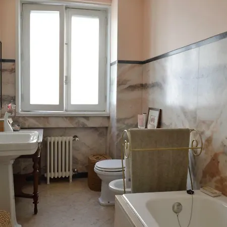 Ana's Apartment
